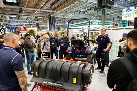 HANDS-ON MACHINERY GUIDANCE